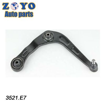 Peugeot 206 Hatchback 3521.E7 OEM Europa Peças sobressalentes para automóveis Braço de comando inferior dianteiro direito