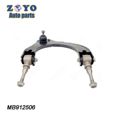 MR162803 MR162804 Braço de comando superior de suspensão para Mitsubishi Grandis BA 1996-2004
