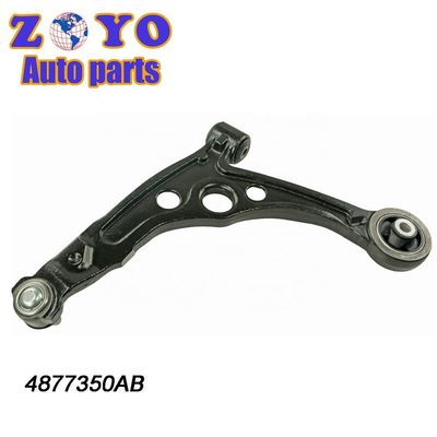 Padrão OEM 526-612 Partes de suspensão Braço de comando inferior dianteiro para Fiat 500 2012-2019