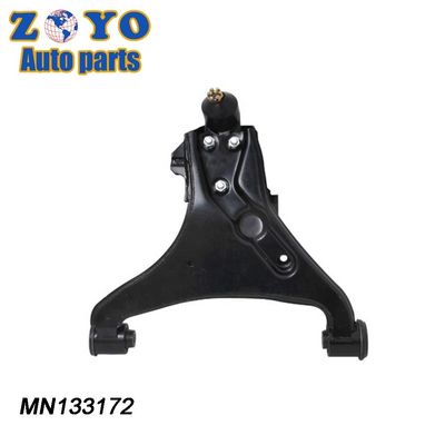 V9 W Braço de comando inferior dianteiro direito para Mitsubishi Montero EUR Precision Engineered