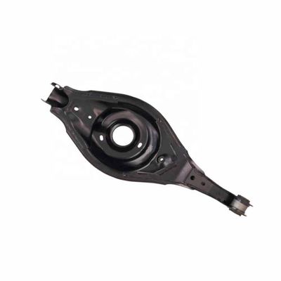 Obtenha as melhores peças de suspensão traseira inferior do braço de controle Axela Lover para Mazda 3 2014-2019